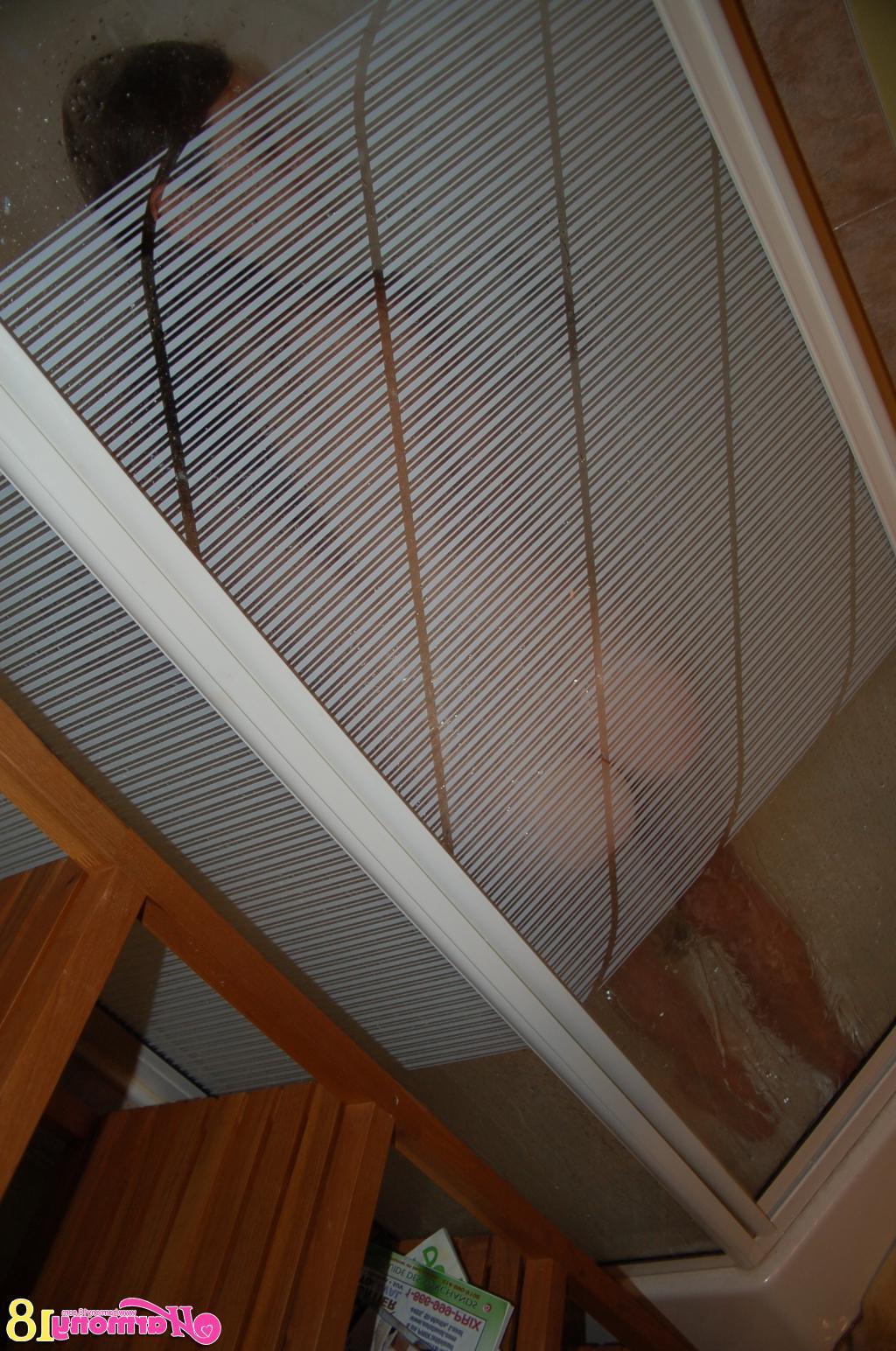 16P Pictures of Harmony 18 taking her morning shower