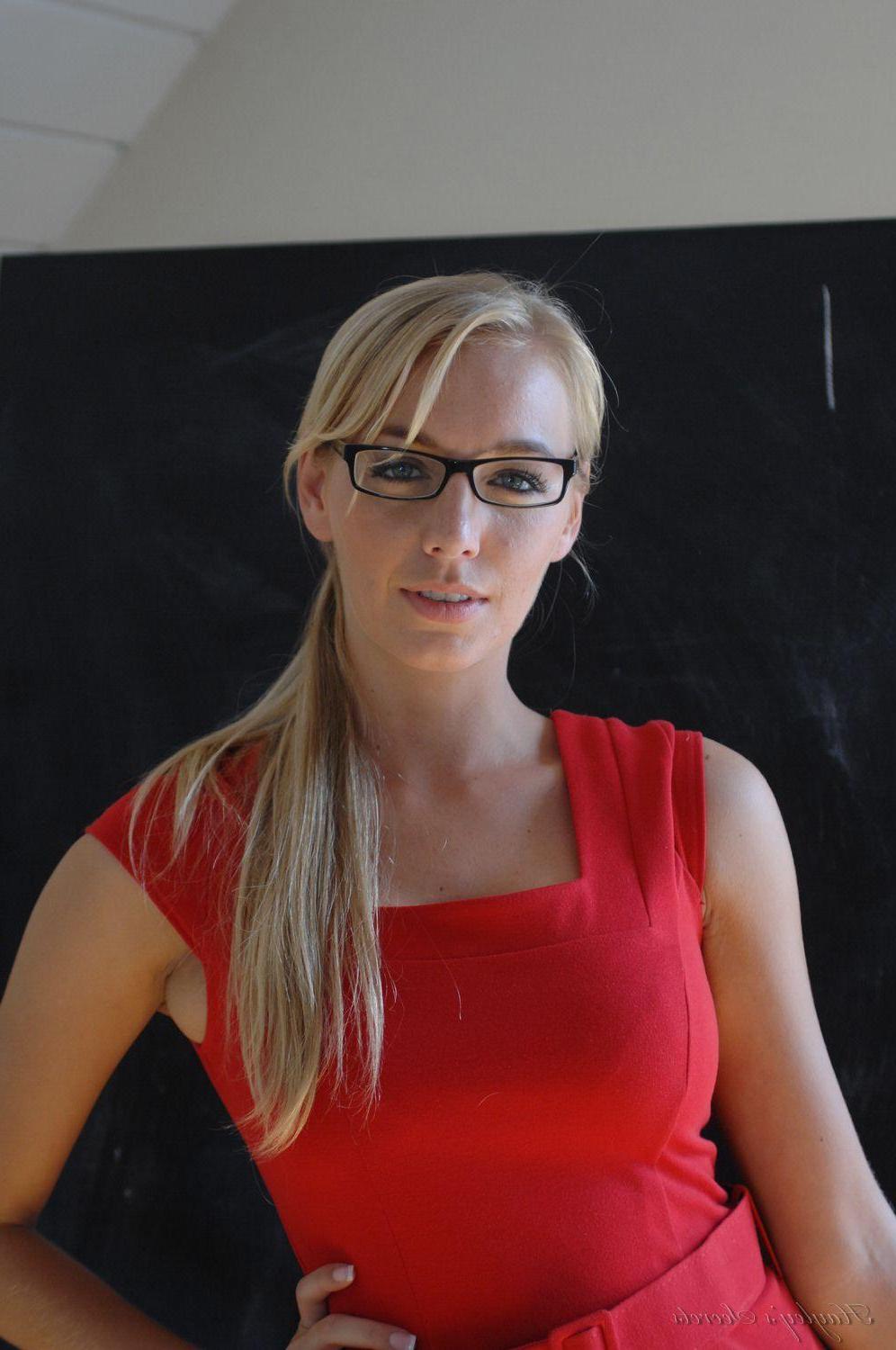 12P Pictures of Hayley Marie being your fantasy teacher