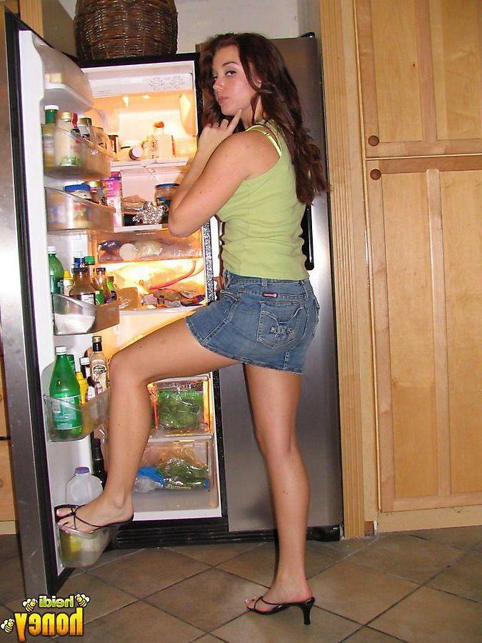 17P Pictures of Heidi being a cutie in the kitchen