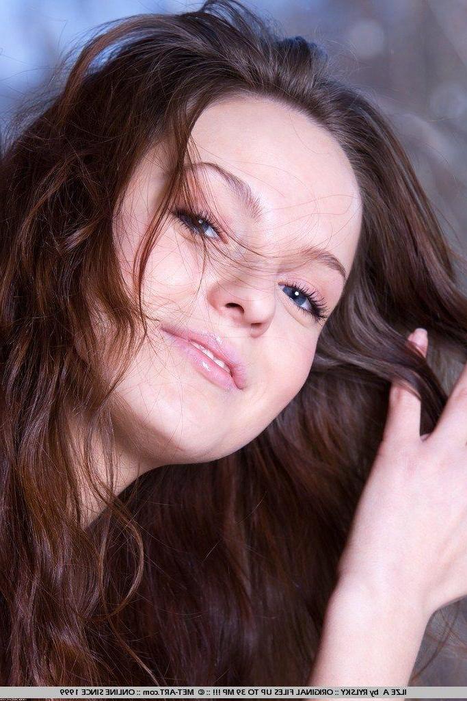 19P Pictures of teen hottie Ilze A totally nude for you