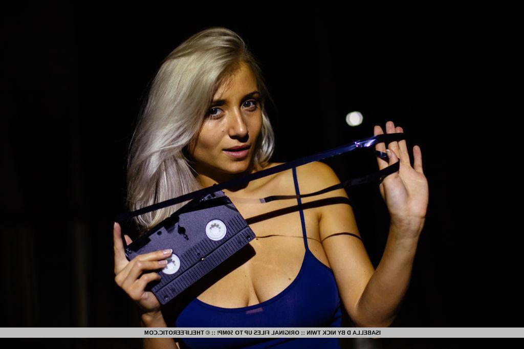 16P Blonde beauty Isabella D gets turned on by old VHS tapes