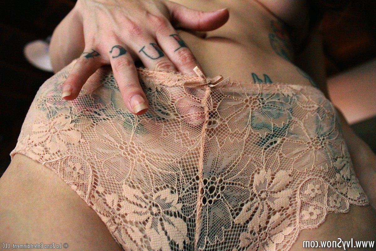 15P Ivy Snow is your POV blowjob and handjob of your dreams