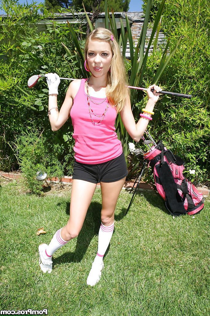 16P 18 year old girl Nicole Ray showing off her tits and twat on golf course