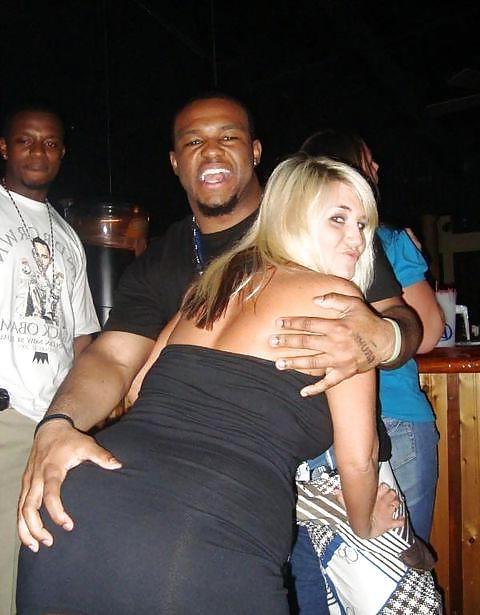 25P White Daughters - Into Black Guys
