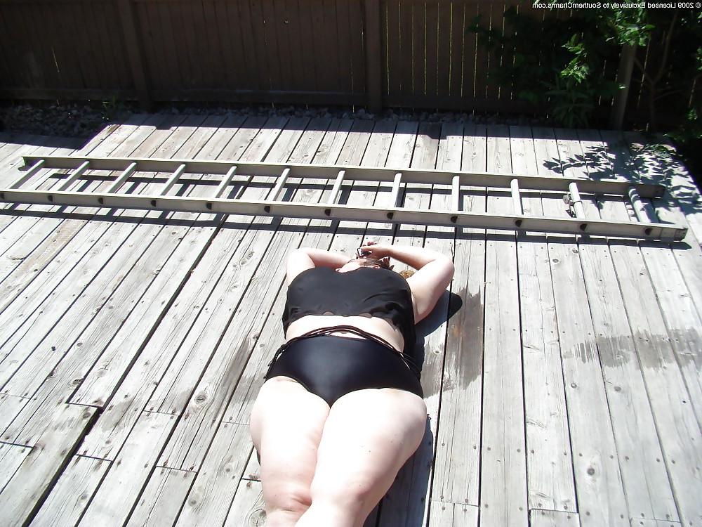 24P Horny mature BBW ladies