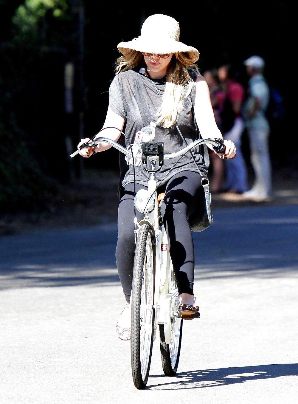 11P Hilary Duff - out riding her bike in Toluca Lake