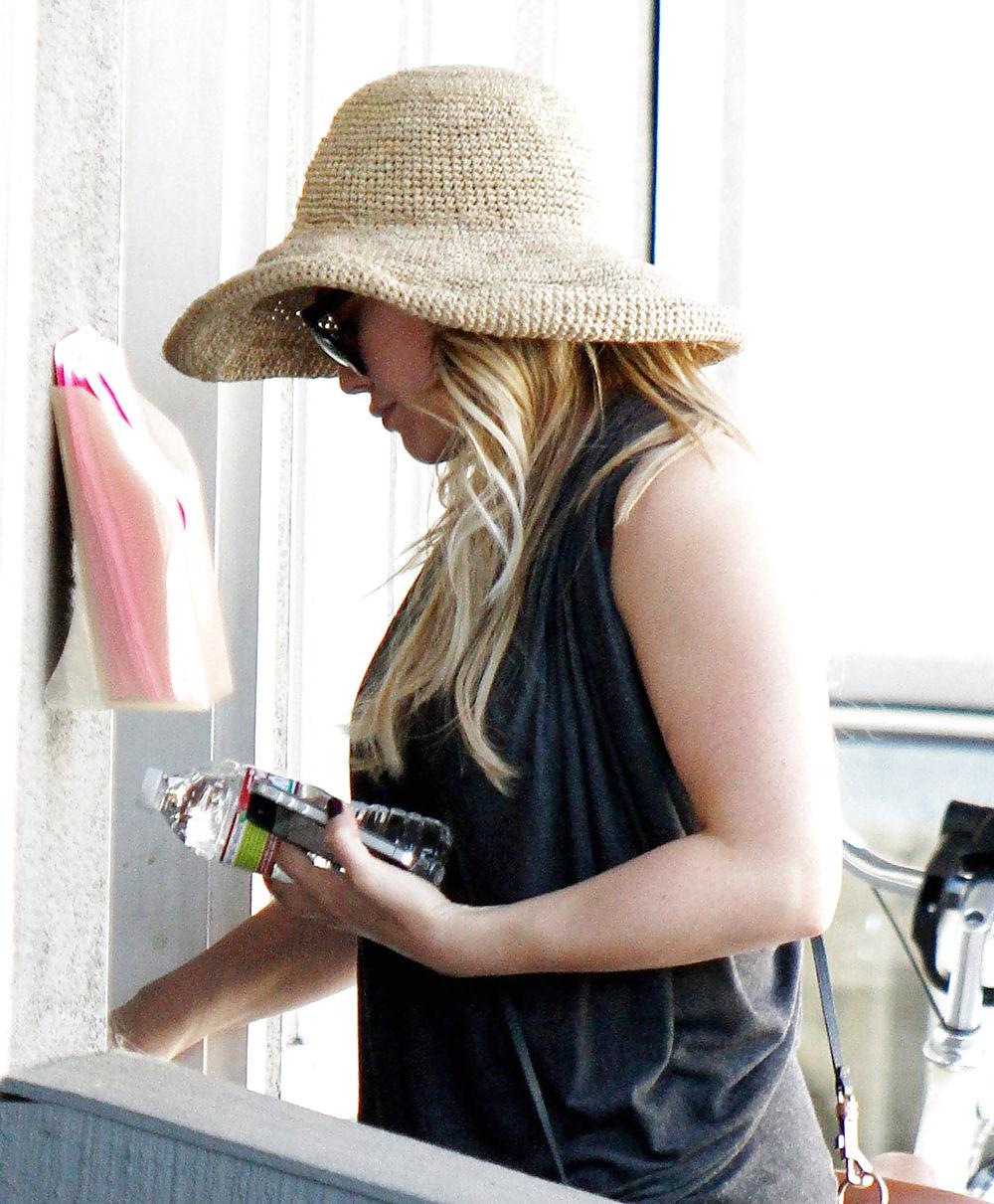 11P Hilary Duff - out riding her bike in Toluca Lake