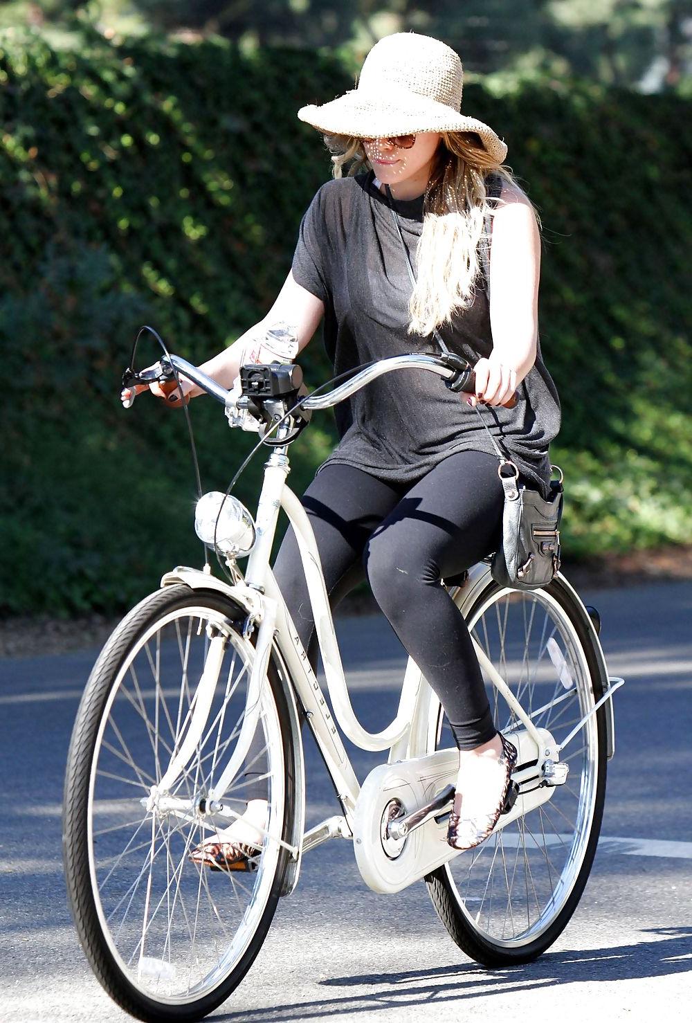 11P Hilary Duff - out riding her bike in Toluca Lake