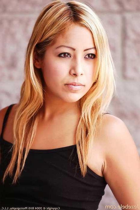 16P Jezebele gets naughty in public