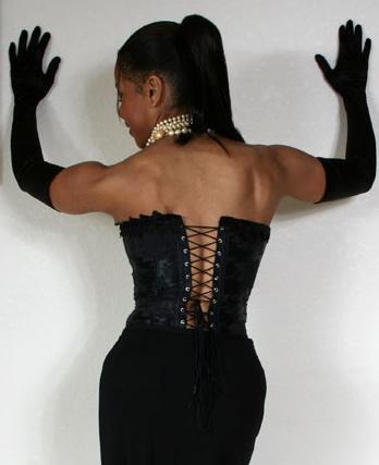 14P Ebony mature Semmie Desuora revealing her melons from a classy corset dress