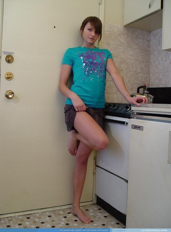 20P Pictures of Josie Model stripping in the kitchen