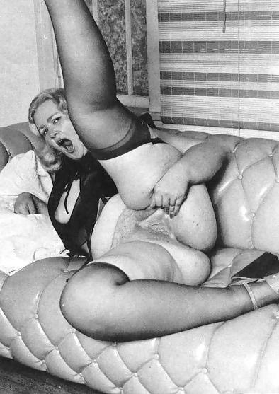 25P Blonde BBW Wanda playing