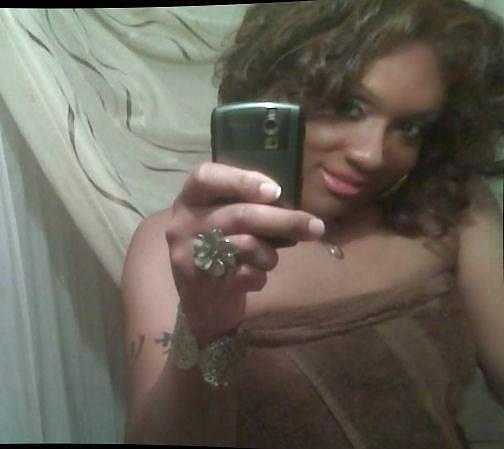 12P Beautiful Black Tranny