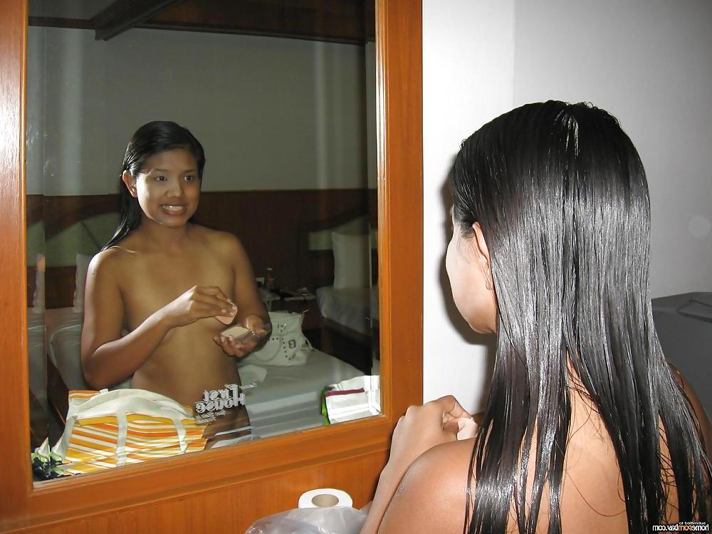20P Dark skinned asian girl
