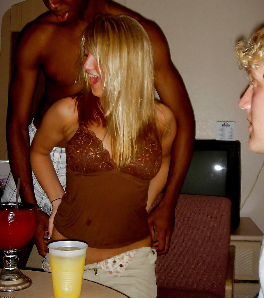 25P She's Only Into Black Guys - Edition #15