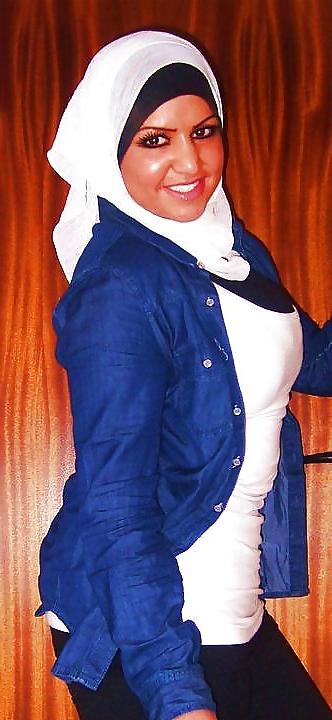 22P Turkish Hijab Hot Teen Girl