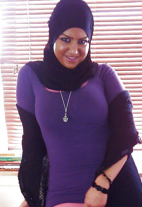 22P Turkish Hijab Hot Teen Girl