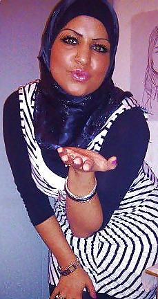 22P Turkish Hijab Hot Teen Girl