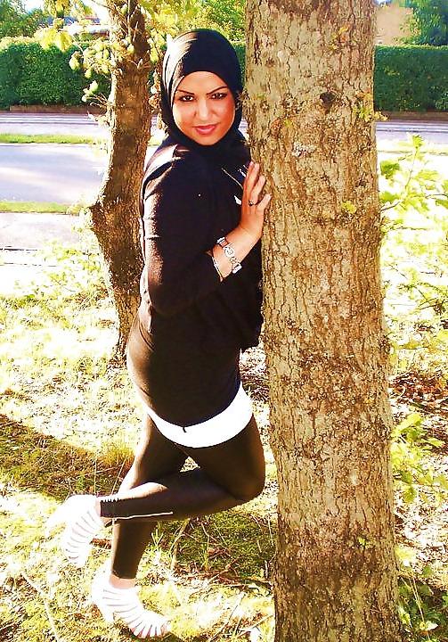 22P Turkish Hijab Hot Teen Girl