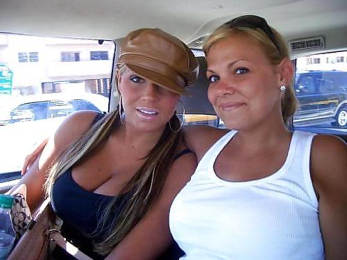 22P I like Cleavage 
