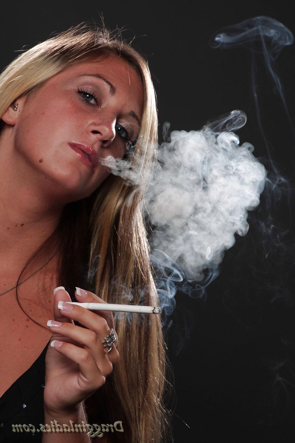 25P Alexis Morgan - Smoking Fetish at Dragginladies