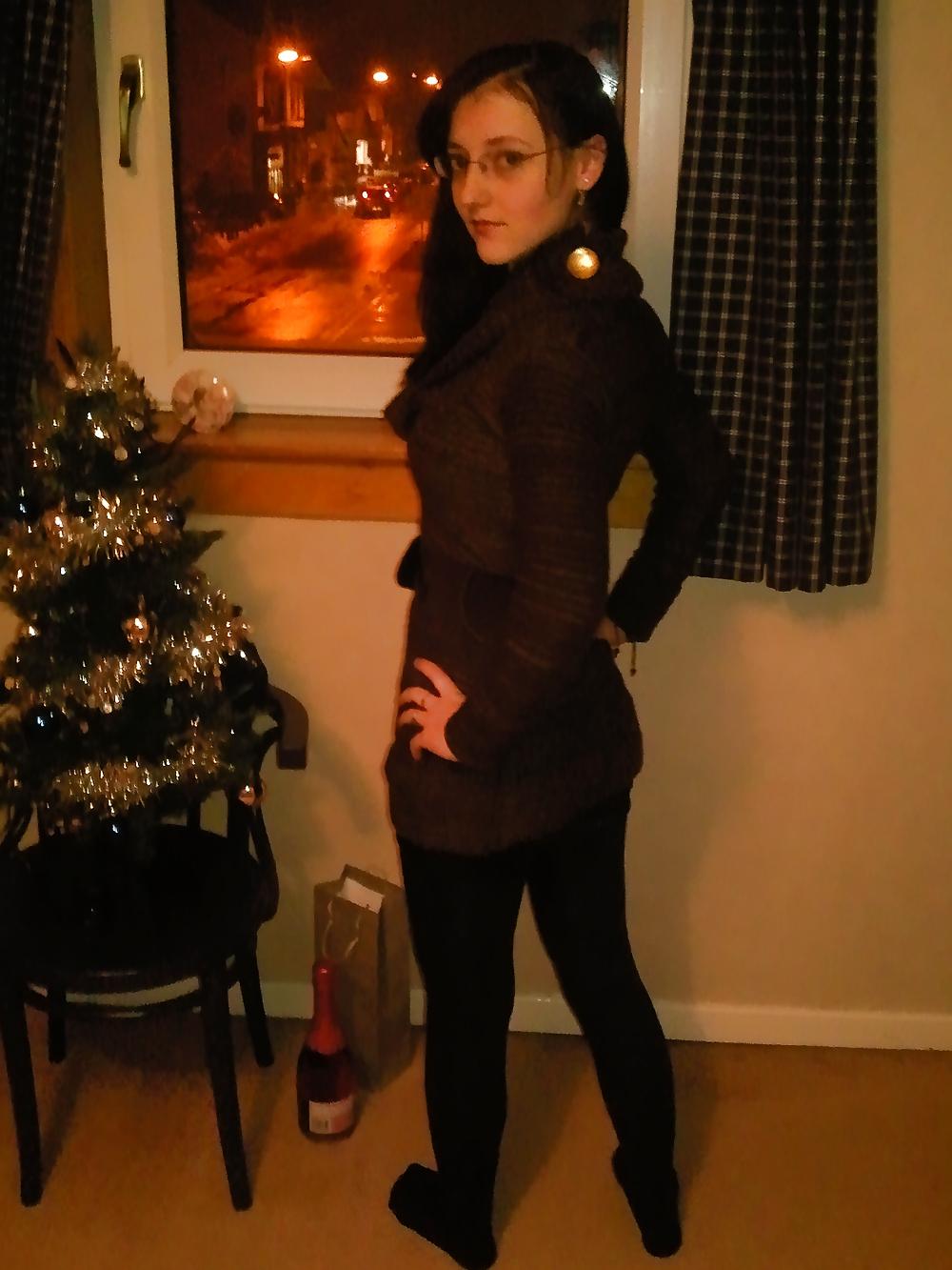 16P Slut vadiluku from stirling scotland revenge is sweet!