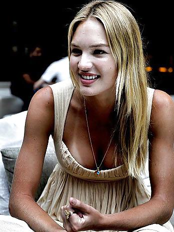 25P Cleavage and celebs tits 