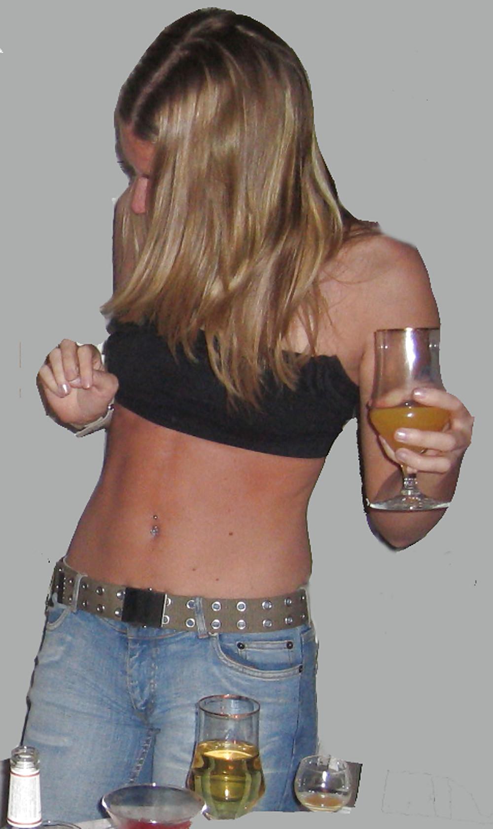 25P Sexy Blonde In The Shower And Fucks Her BF