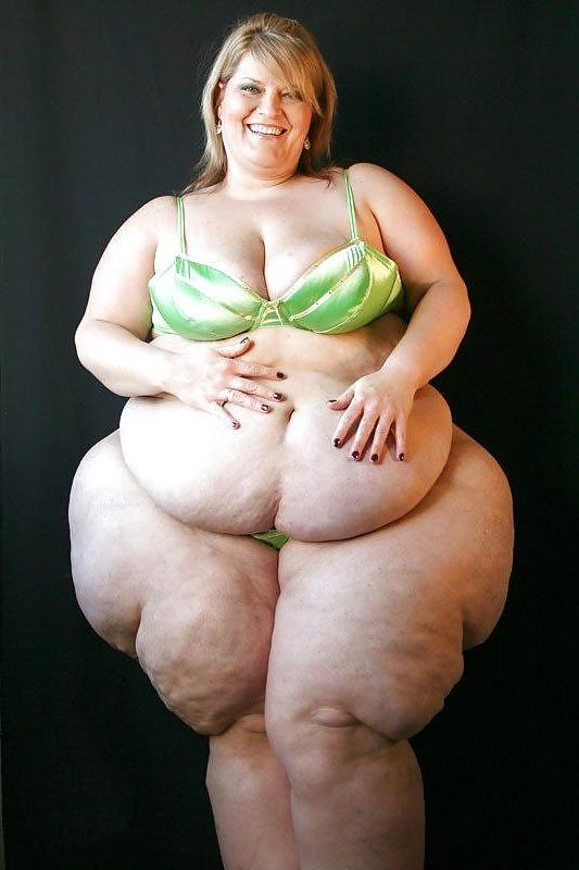 25P KICKASS AMATURE BBW GALLERY