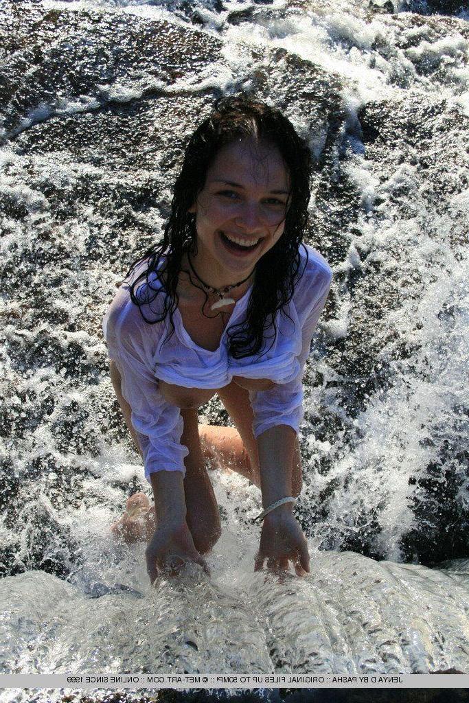 12P Pictures of Jenya D getting all wet outside