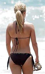 25P Women with gorgeous ass