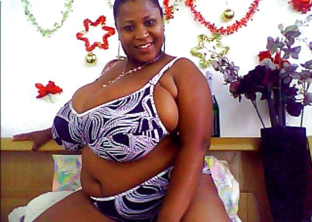 15P BBW Pornostar webcam 7