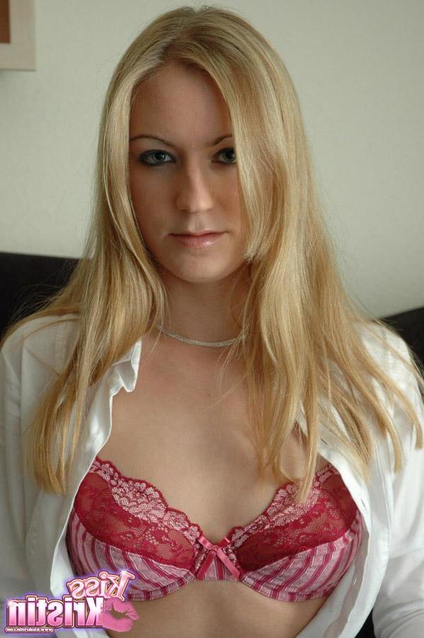 20P Pictures of Kiss Kristin teasing in her underwear