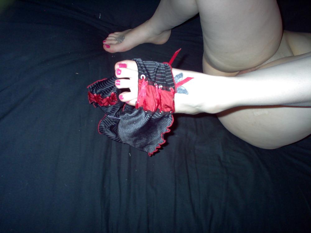 25P Stockings,heels,and foot fetish