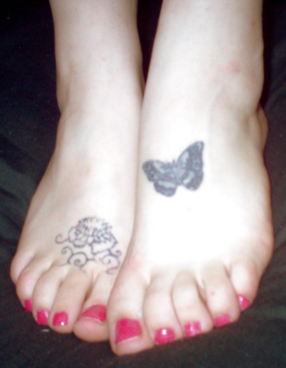 25P Stockings,heels,and foot fetish