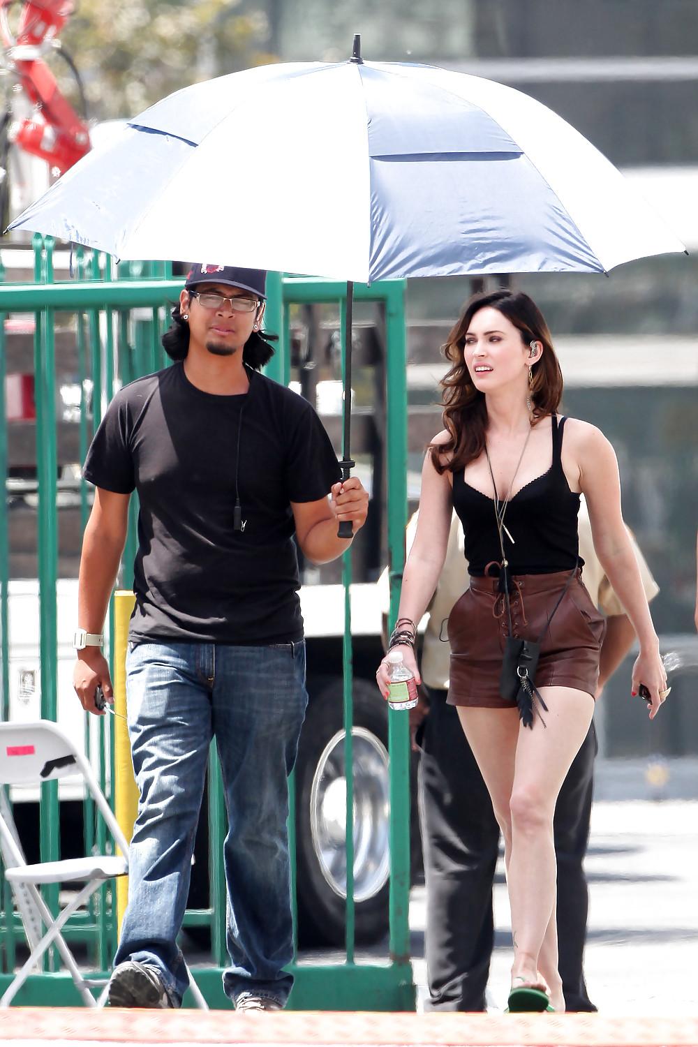 19P Megan Fox - cleavage on the set of This is Forty in LA
