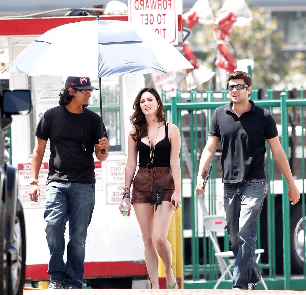 19P Megan Fox - cleavage on the set of This is Forty in LA
