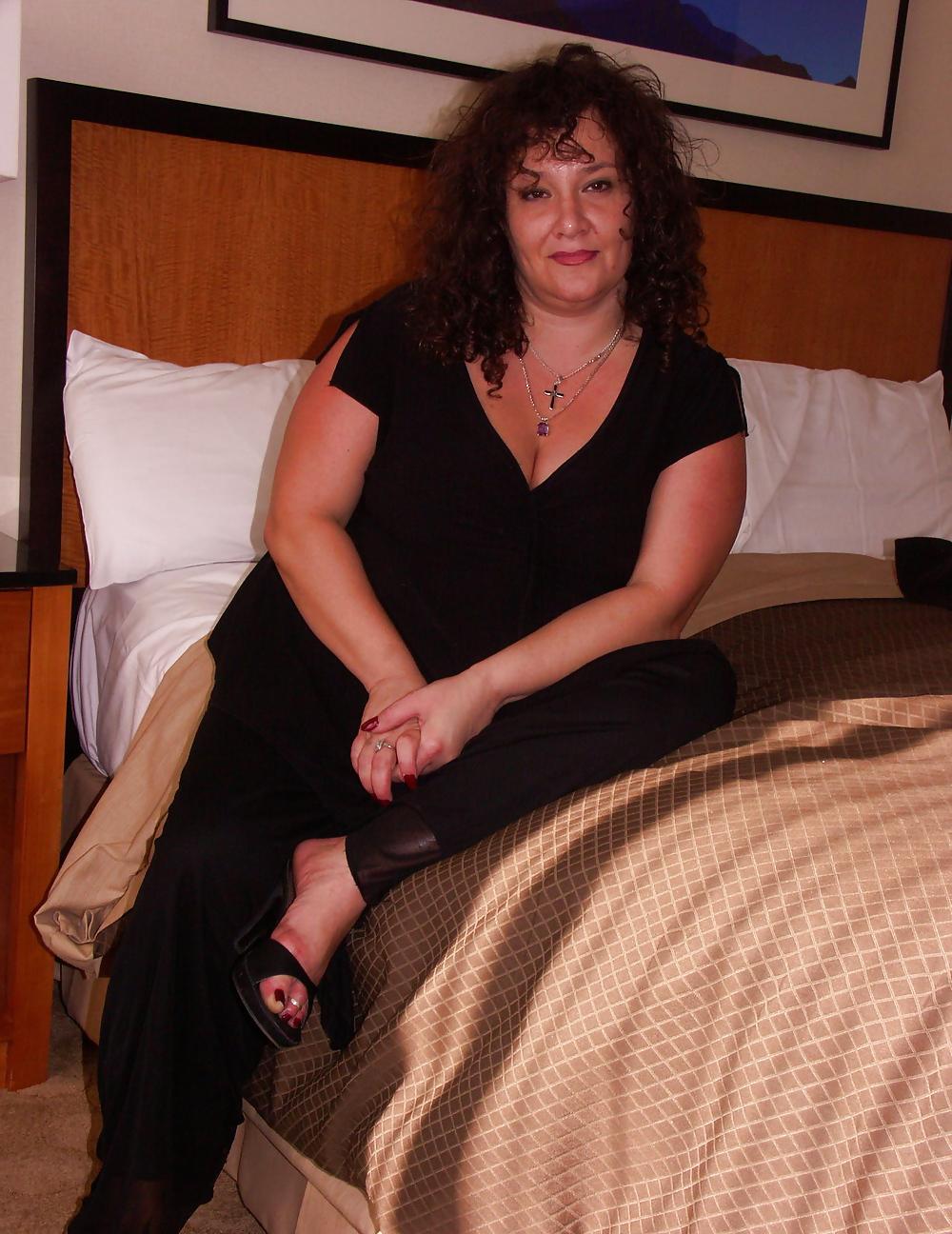 25P Thick BBW Moms