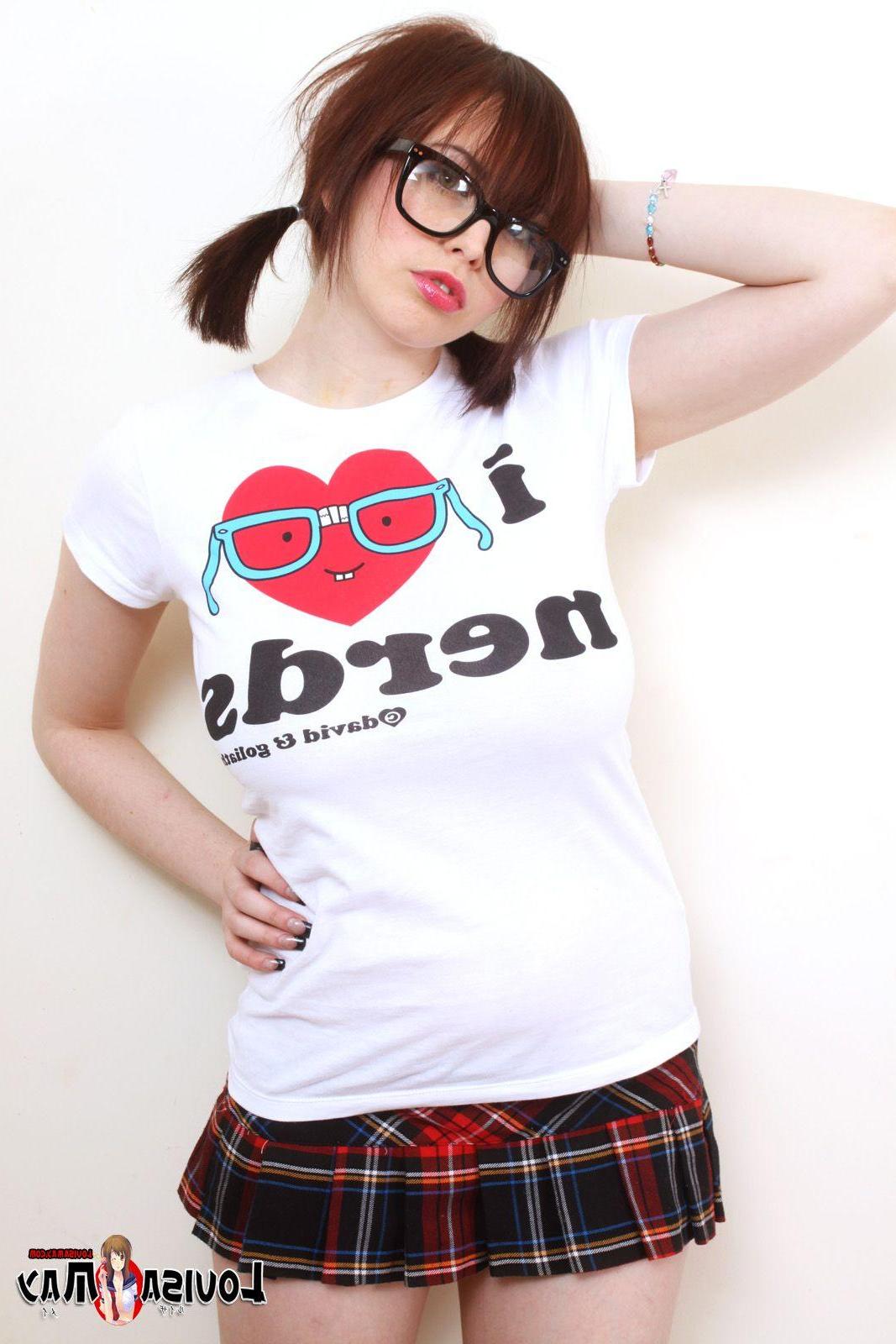 16P Pictures of Louisa May giving you a nerd fantasy