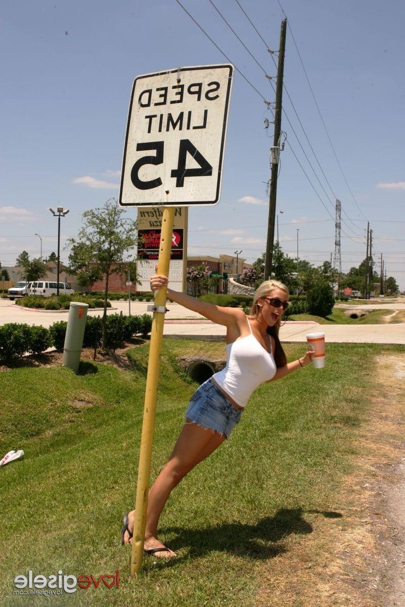 15P Pictures of Love Gisele being a cock tease in public