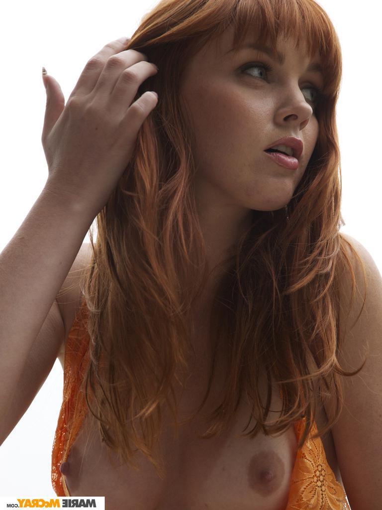 15P Pictures of Marie McCray being naughty outdoors