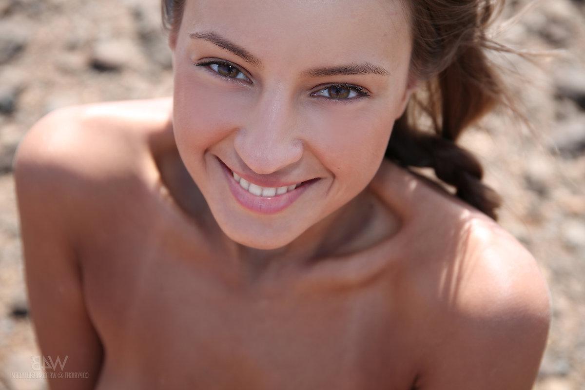 16P Hot girl Masha E toys her tight pussy in the wilderness