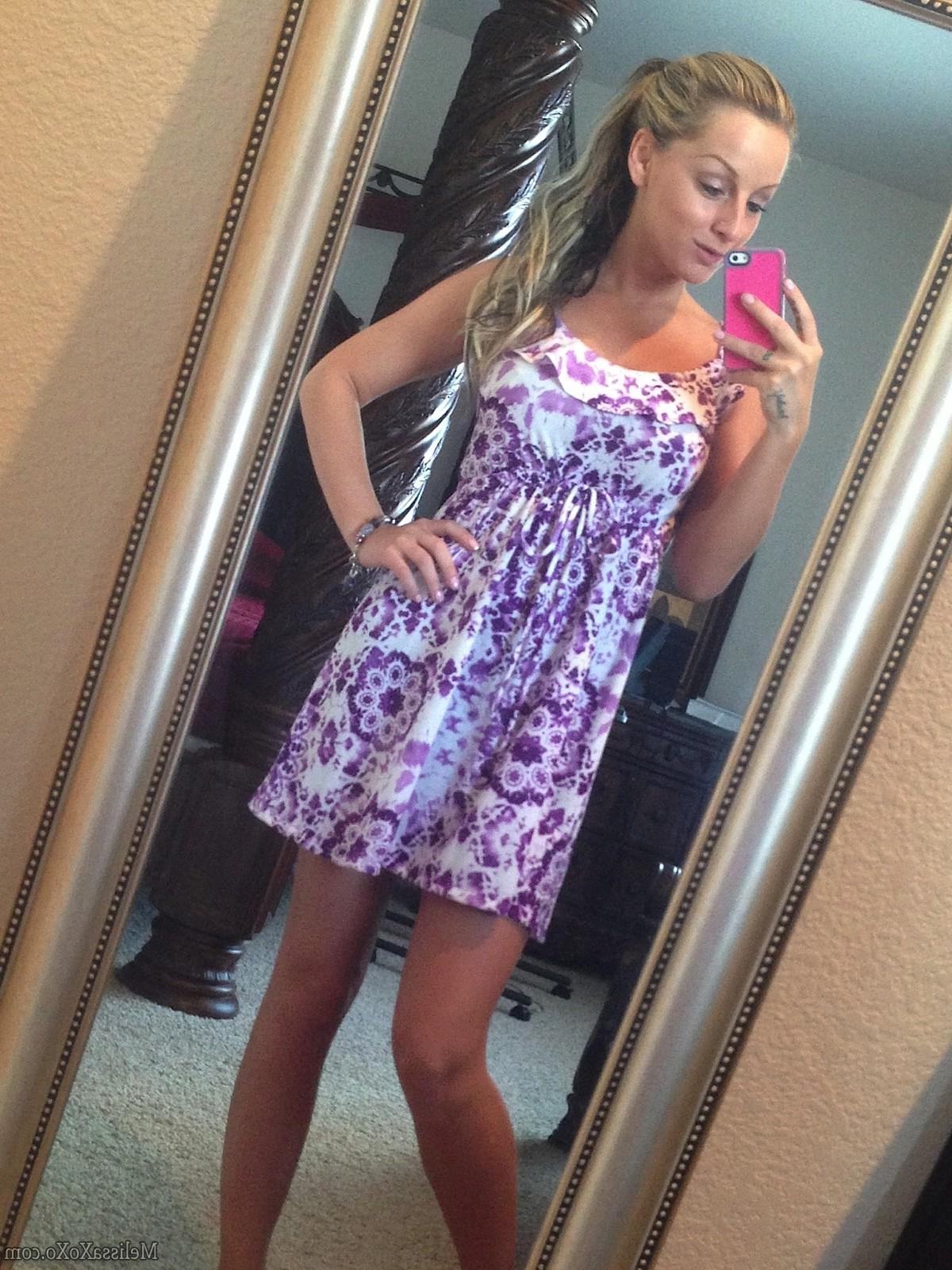 15P Melissa shares some naughty candids from her weekend