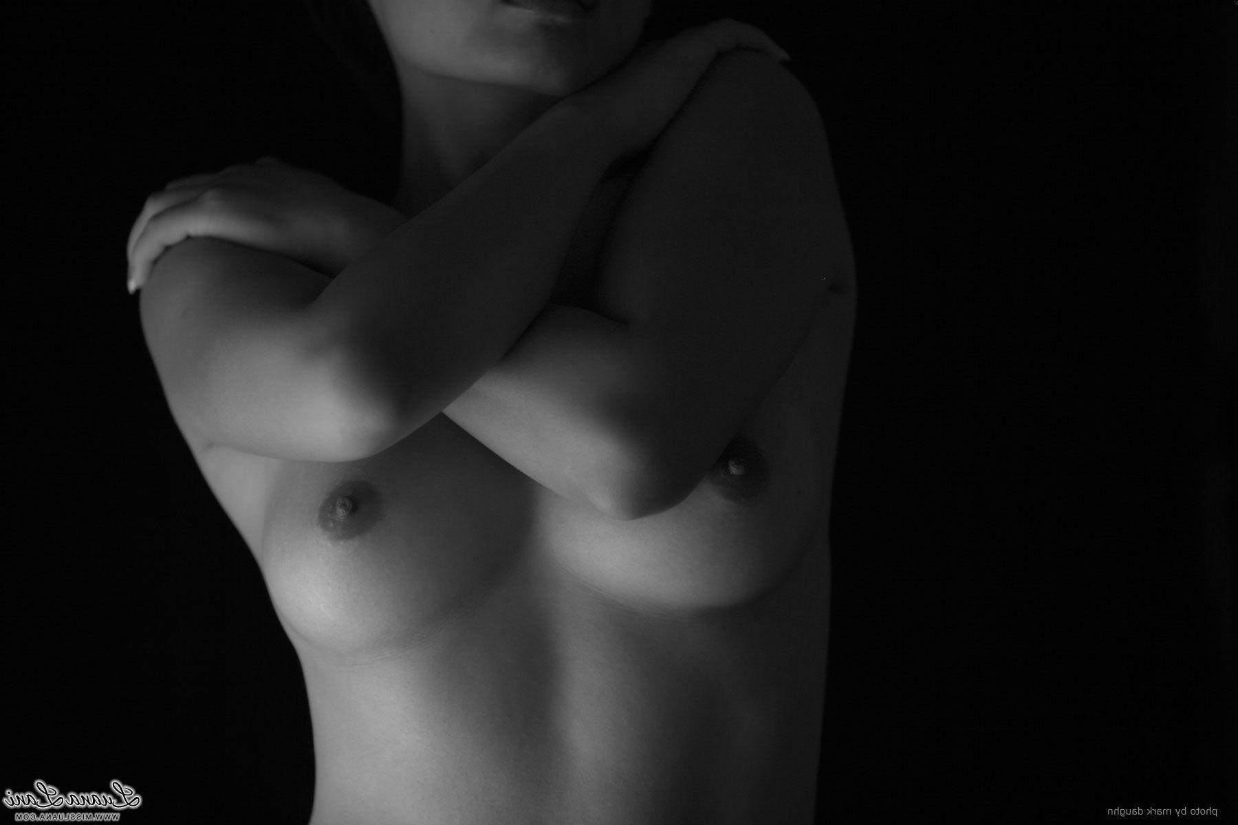 12P Pictures of teen Miss Luana showing off her sexy body in black and white