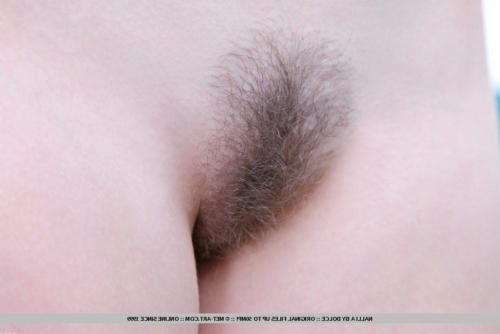 18P Pictures of Nalli A naked in a farm