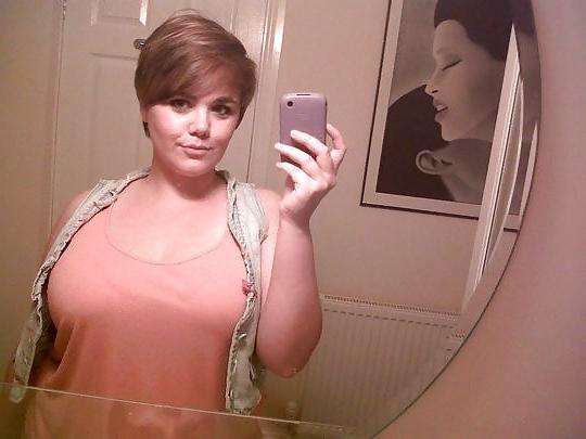 7P Cute Busty Short Hair Teen