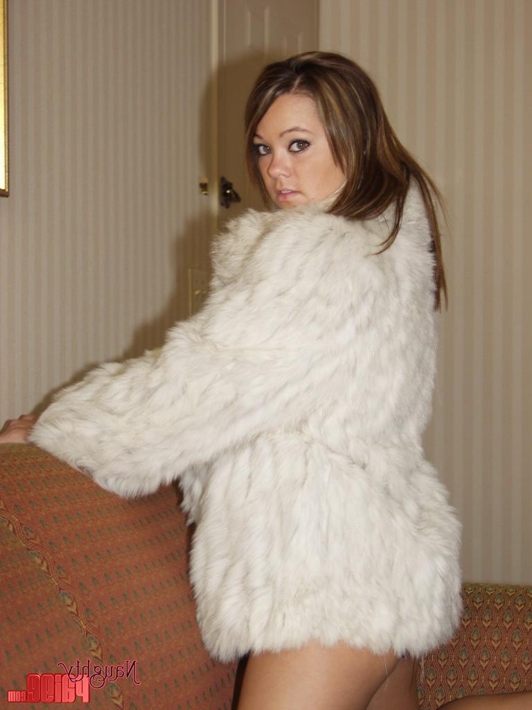 20P Pictures of teen Naughty Paige trying to stay warm in her panties