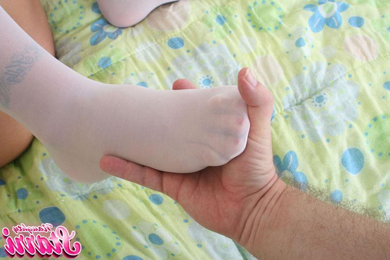 14P Pictures of teen Naughty Starri tied up for your pleasure