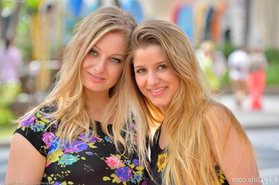 16P Nicole and Veronica are two gorgeous and horny tourists