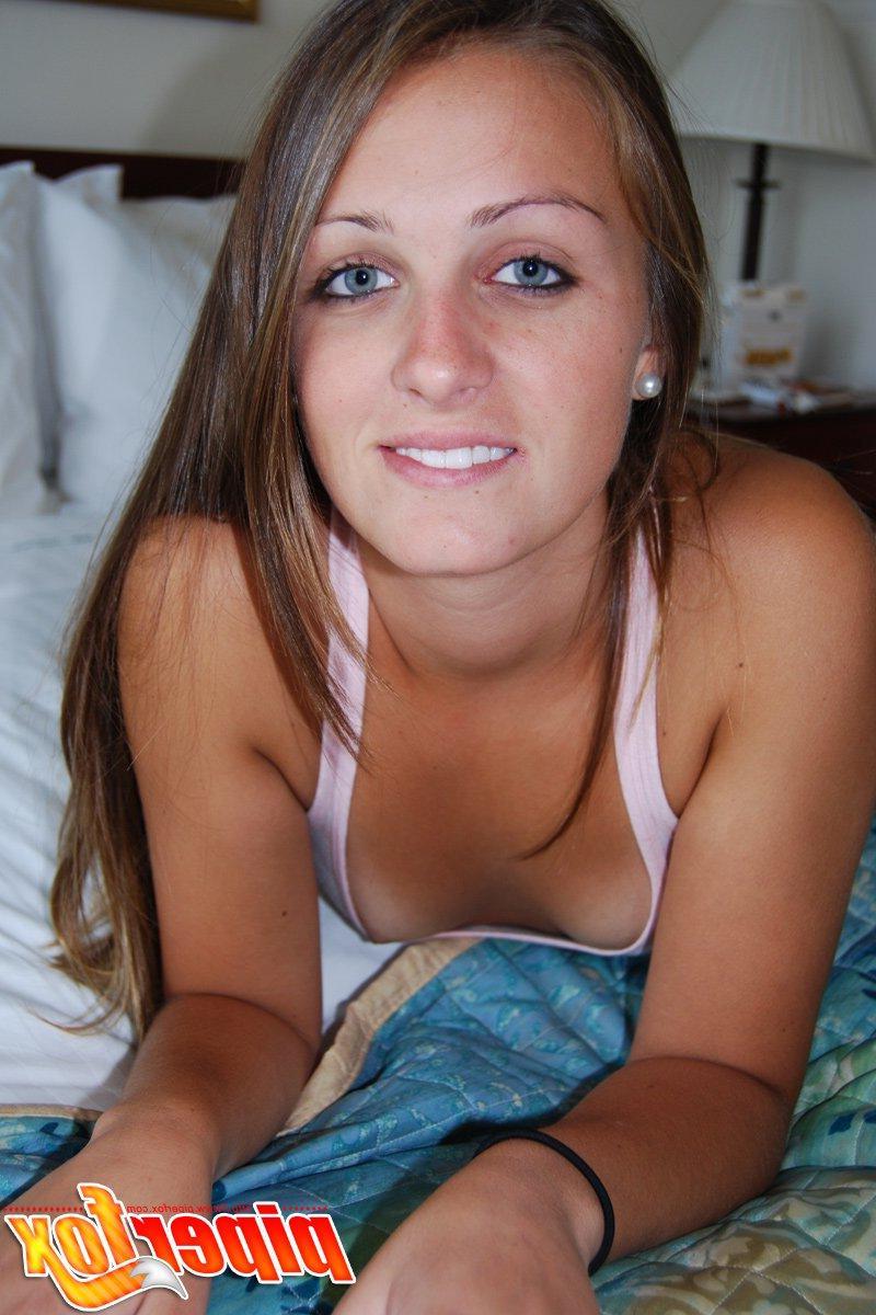 15P Pictures of teen cutie Piper Fox naked and ready for sex